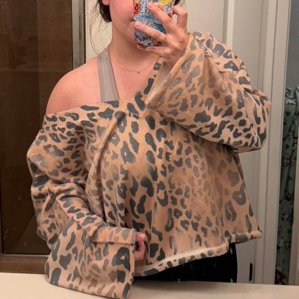POL Leopard Print Cropped Sweater Womens Medium Tan Black Off Shoulder Tie Back